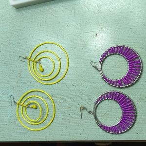 2 sets of hoop earrings